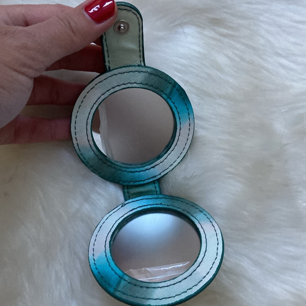 ๐ La Mer mini mirror - Picture 2 of 2